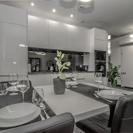 Austriacka 4 * Koszalin