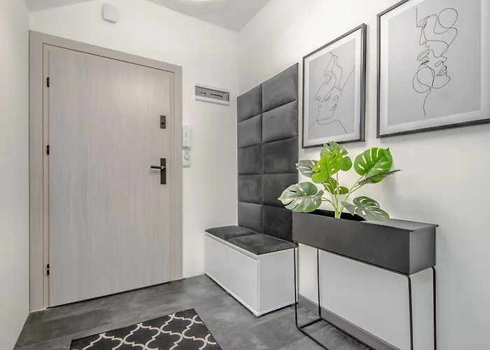 Apartment Austriacka 4 *